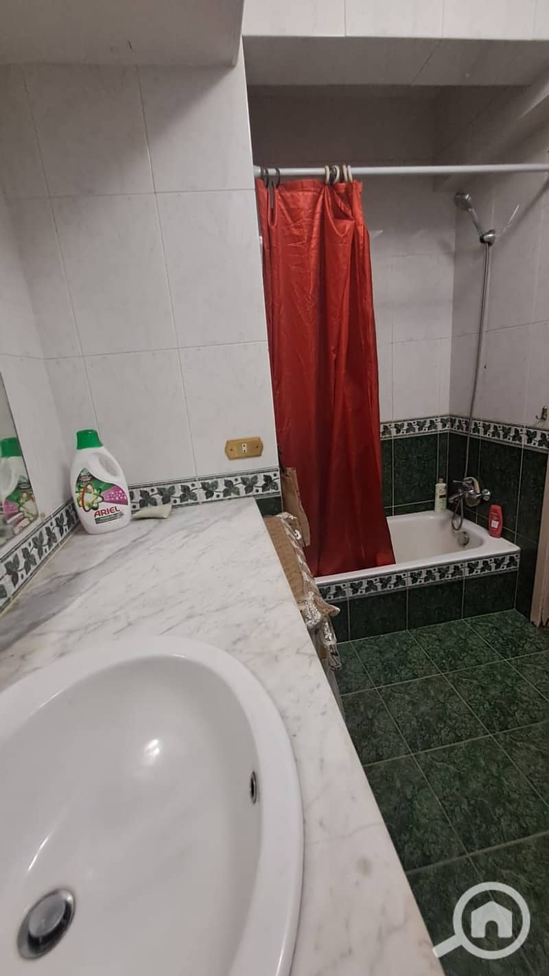 9 1000492860. jpg