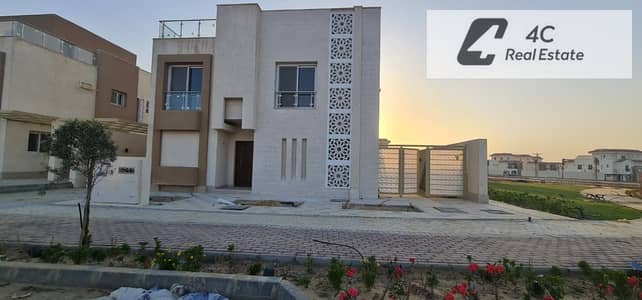 4 Bedroom Villa for Sale in New Capital City, Cairo - WhatsApp Image 2026-09-01 at 12.36. 59 AM (2). jpeg