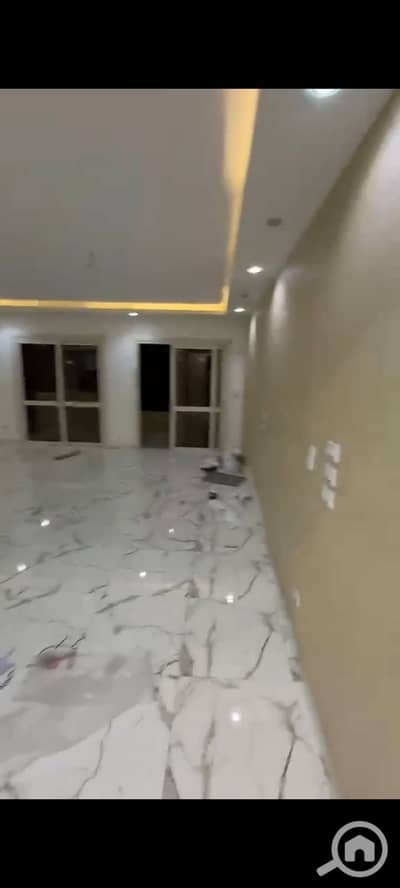فلیٹ 3 غرف نوم للايجار في الشيخ زايد، الجيزة - 789617958_122126798481305389_5738857818759056099_n. jpg