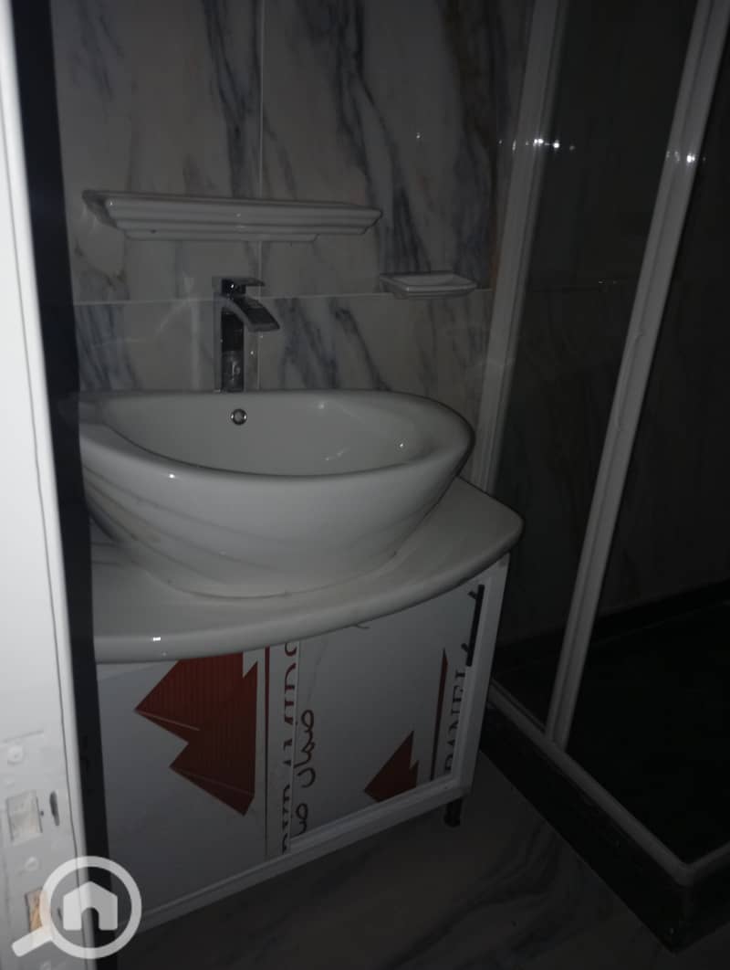 5 1000052729. jpg