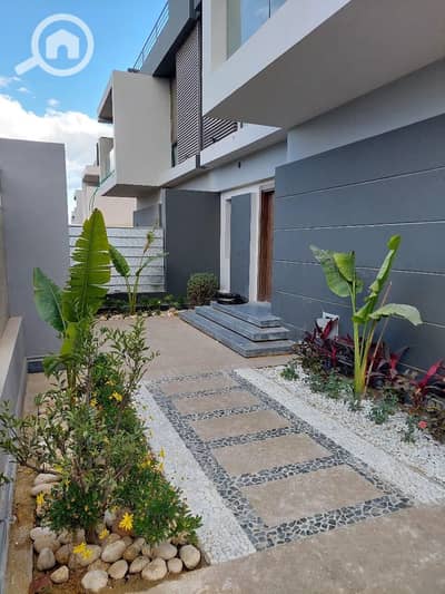 4 Bedroom Villa for Rent in Sheikh Zayed, Giza - 47d99946-90be-427e-b2dd-225cba394751. jpg 4 Bedroom Villa for Rent in Sheikh Zayed, Giza - 47d99946-90be-427e-b2dd-225cba394751. jpg
