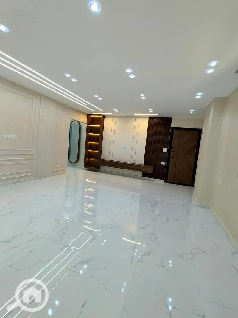 1000542181. jpg 1000542181. jpg