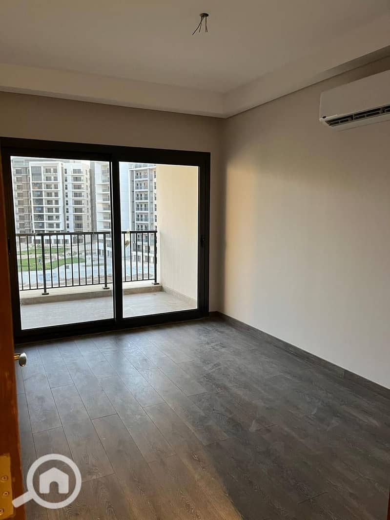 4 c50a9a6e-e1f5-41b3-a345-e5f3854997ad. jpg