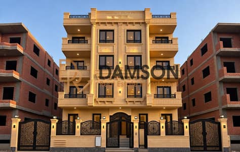 3 Bedroom Flat for Sale in New Cairo, Cairo - liv. jpg