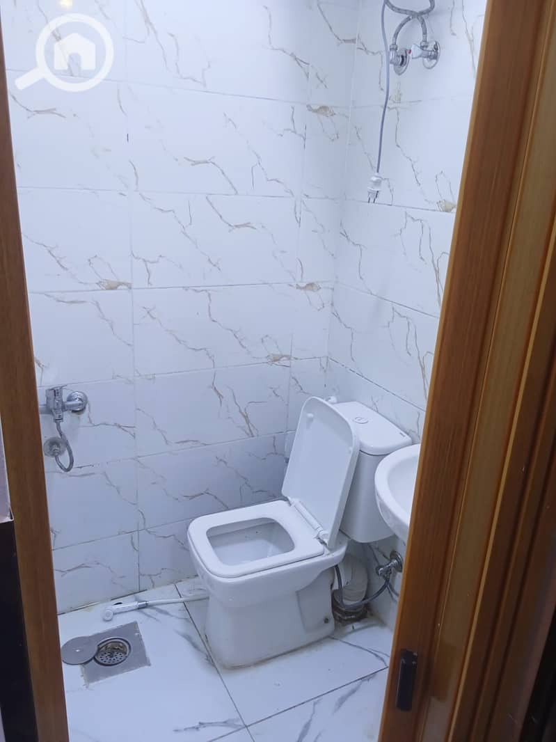 8 1000171949. jpg