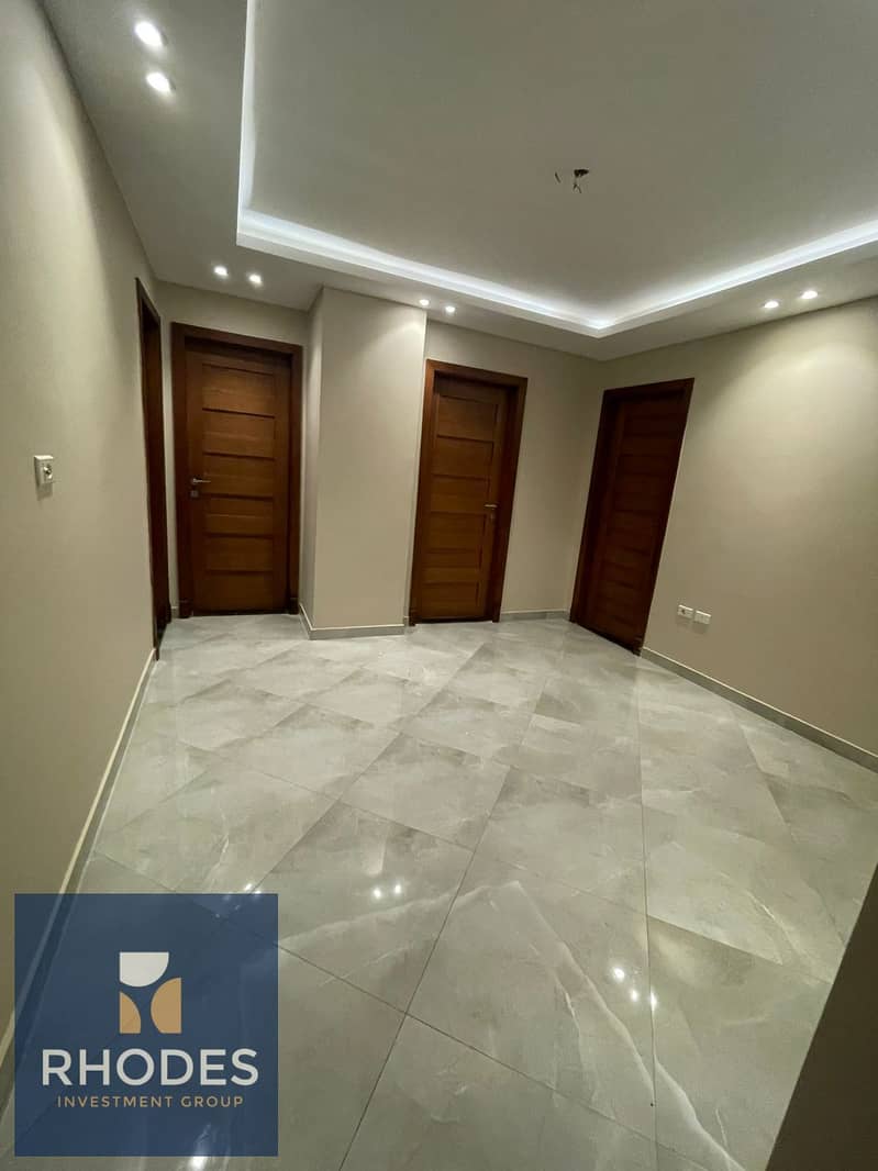 6 9e2a65e0-3492-48bb-8633-8e4fbbda2a03. jpg