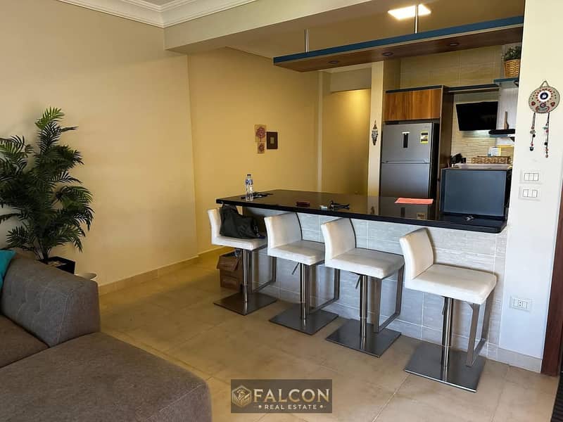 4 cdcf3a98-ef41-4320-8b8f-3b1ebc85d4e9. jpg