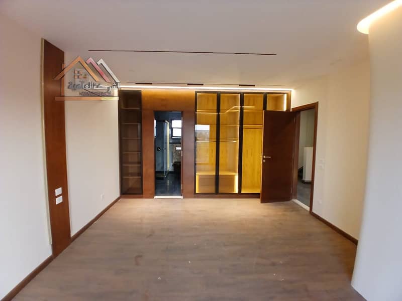 15 ef1b5081-d977-4596-af6a-ca9d4ab31ee6. jpg