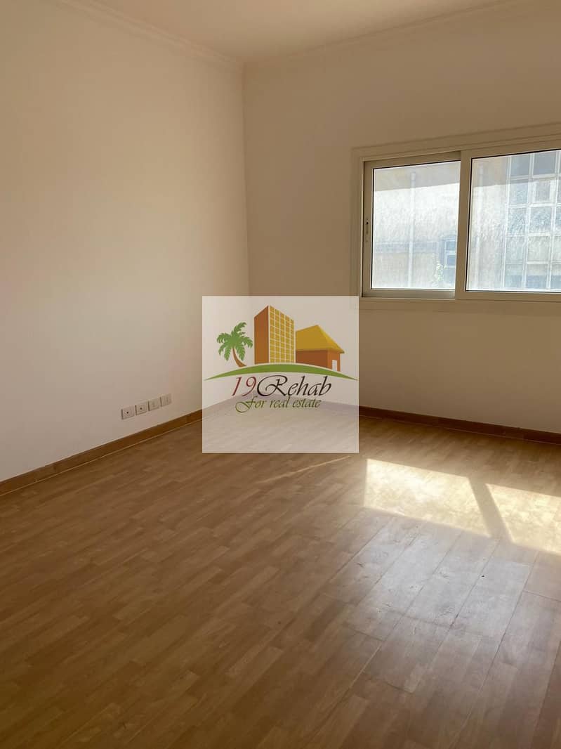 10 1000723182. jpg