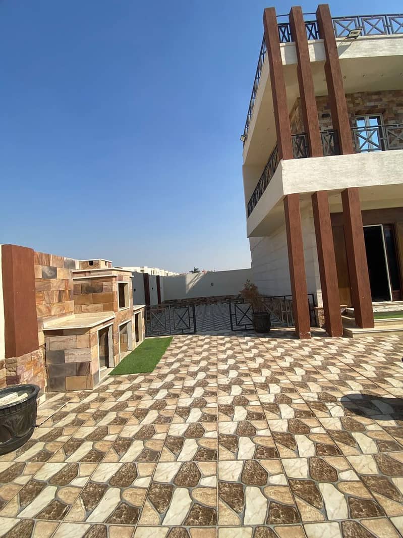 4 