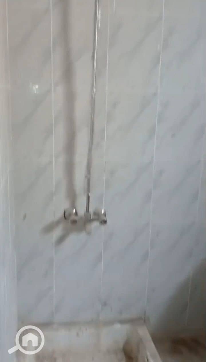 4 photo_5821272998420352954_y. jpg