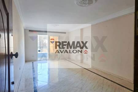 3 Bedroom Flat for Sale in Laurent, Alexandria - 1. jpg