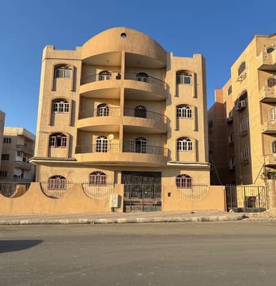 Land for Sale in Obour City, Cairo - عمارة للبيع في العبور