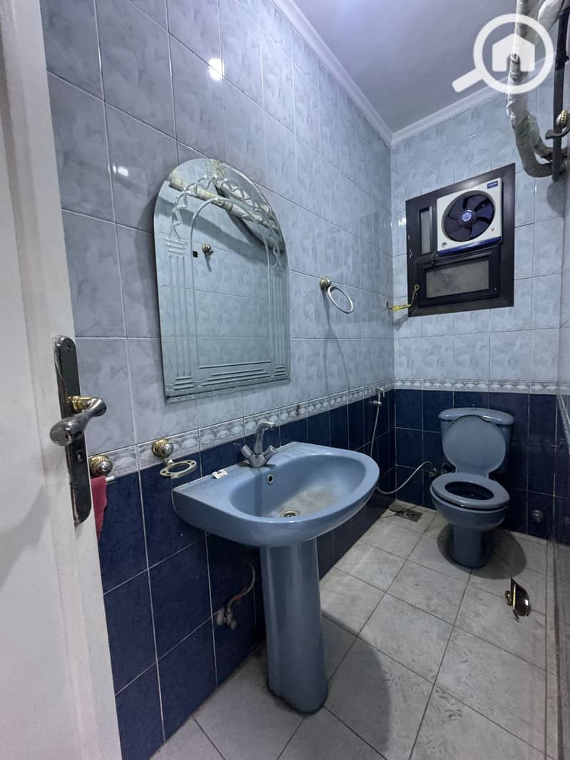 4 54190. jpg