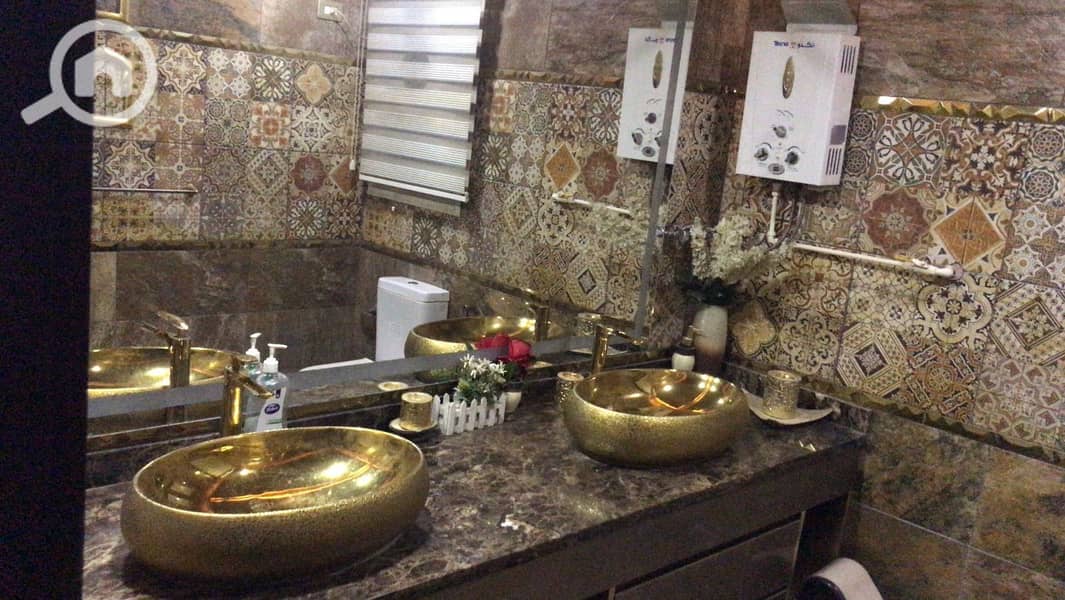 14 e3e360bc-9377-42dc-a647-0ce1ff6d66ea. jpg