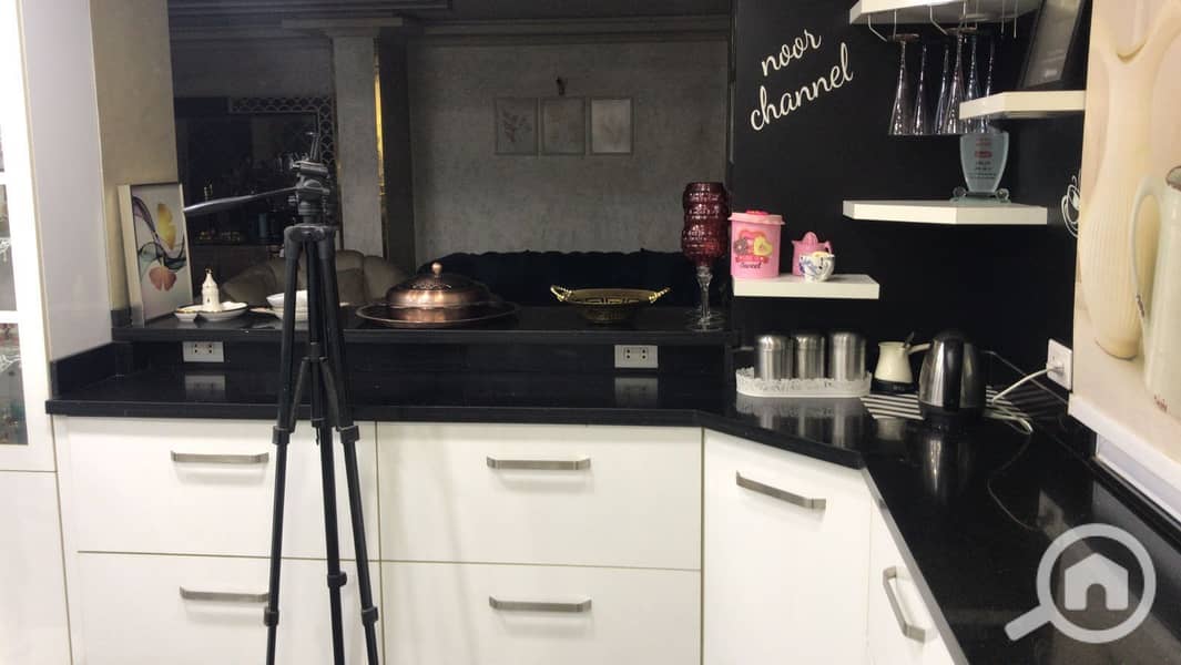21 4dce1e80-b625-4d96-b648-50ac5efb8e27. jpg