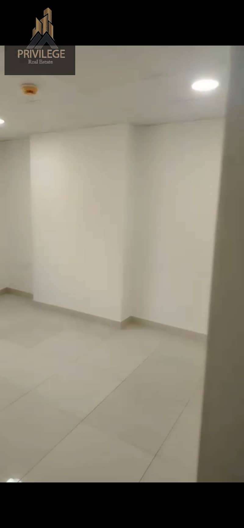 8 1000206232. jpg