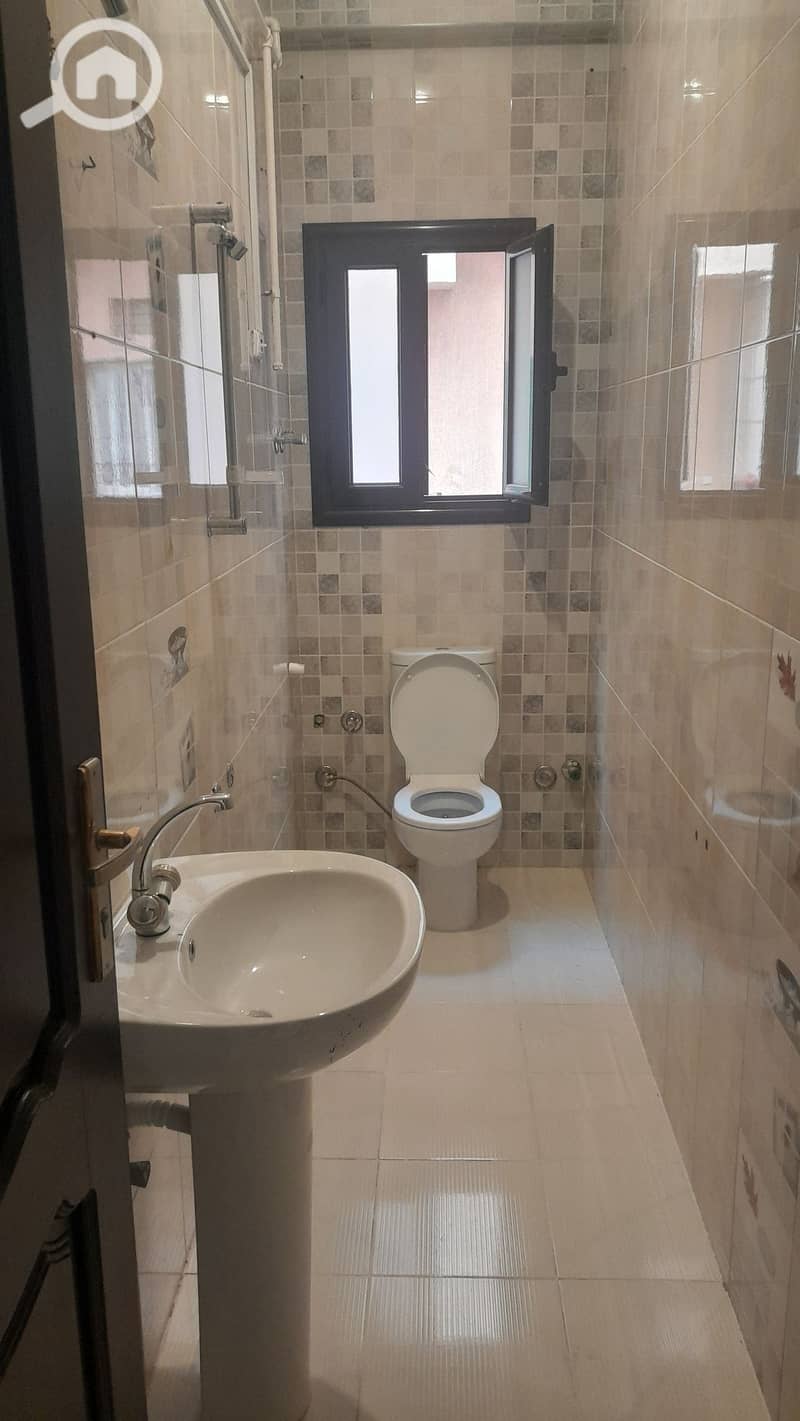 20 1000448435. jpg
