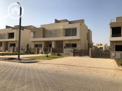 5 Bedroom Twin House for Sale in 6th of October, Giza - IMG-20250611-WA0021. jpg 5 Bedroom Twin House for Sale in 6th of October, Giza - IMG-20250611-WA0021. jpg