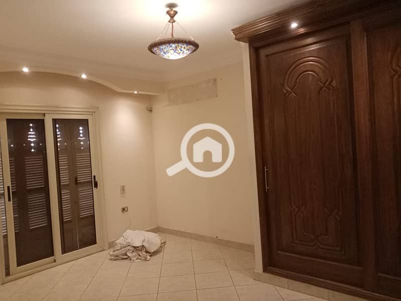 11 1000088138. jpg