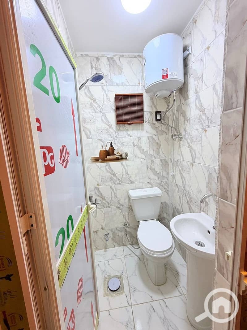 6 1000497691. jpg
