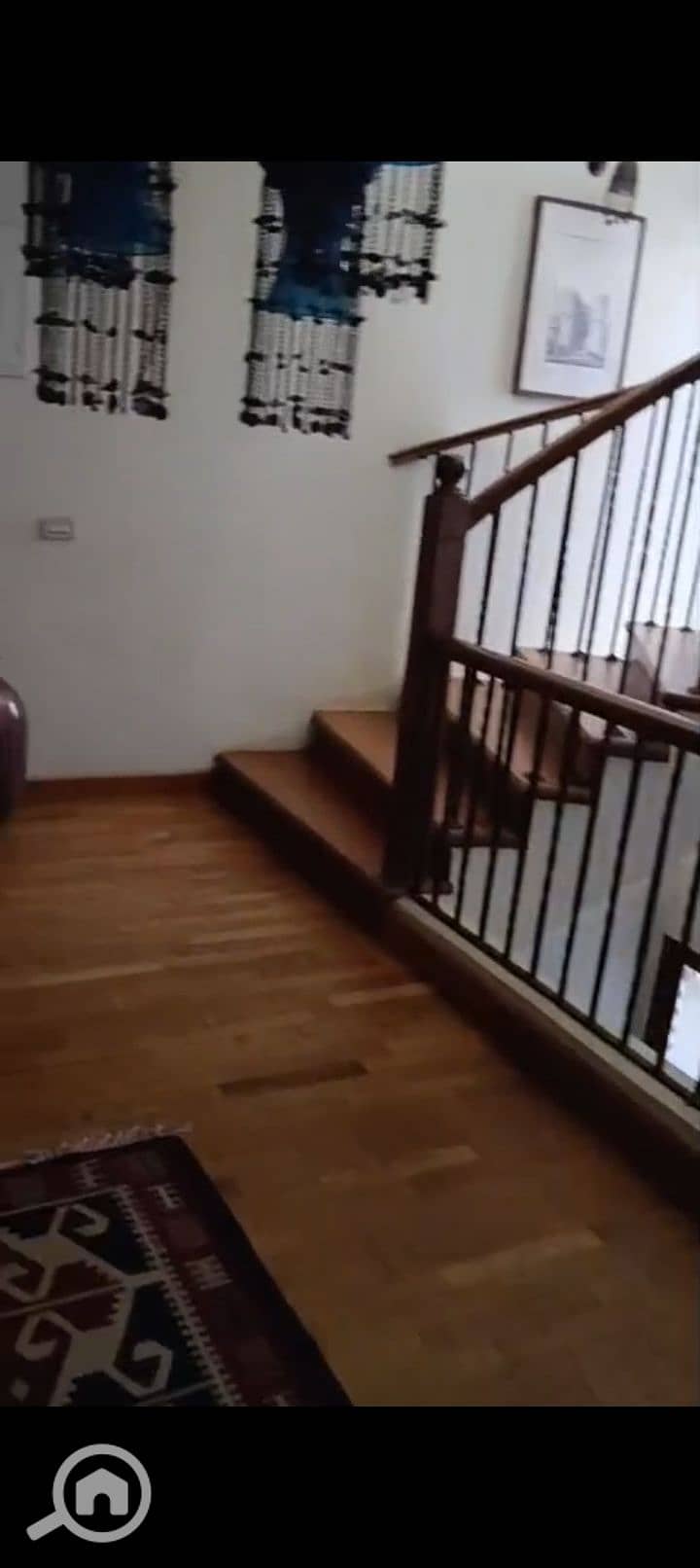 37 1000245715. jpg