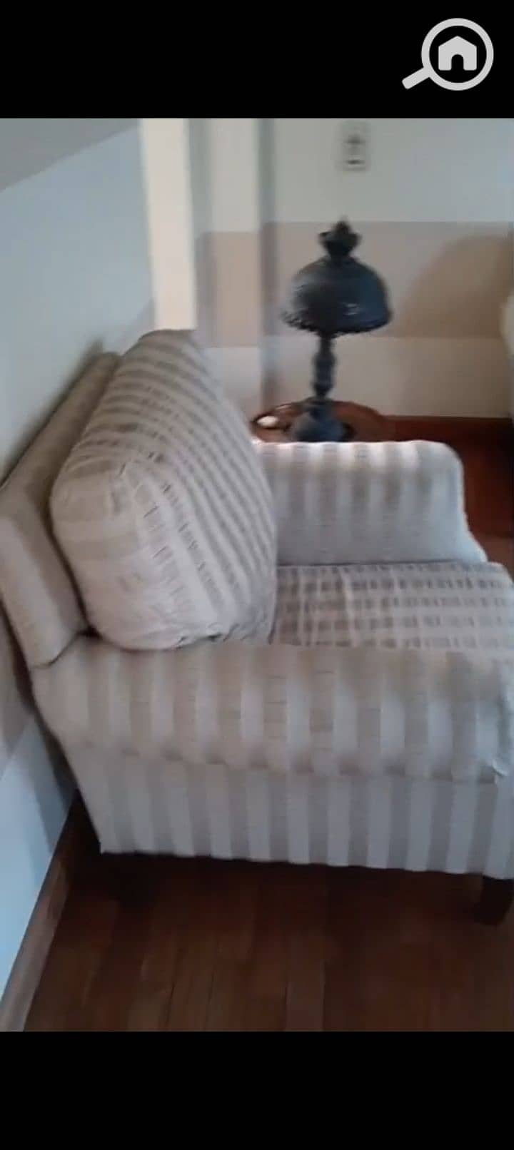 40 1000245713. jpg