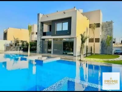 5 Bedroom Villa for Sale in Sheikh Zayed, Giza - 01004d35-49bf-441a-9d0a-3d43ddafa208. jpg