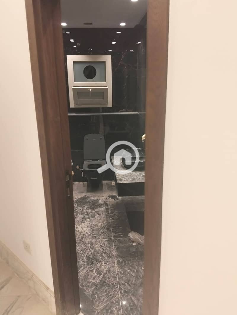 3 1000356453. jpg