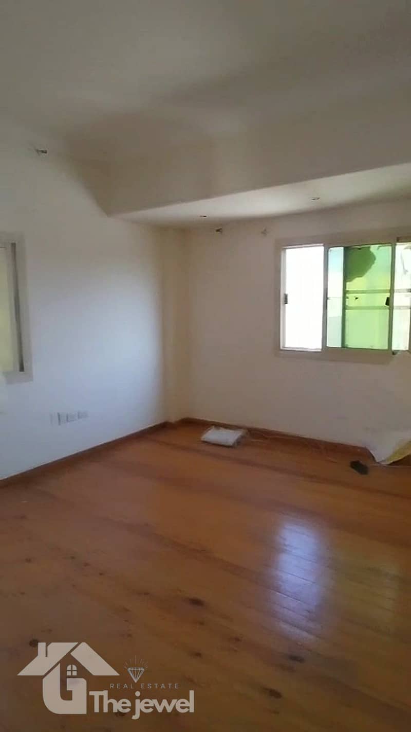 2 09-bedroom-three. jpg