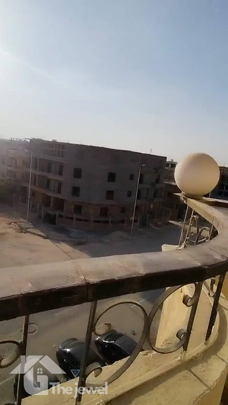 5 03-balcony. jpg