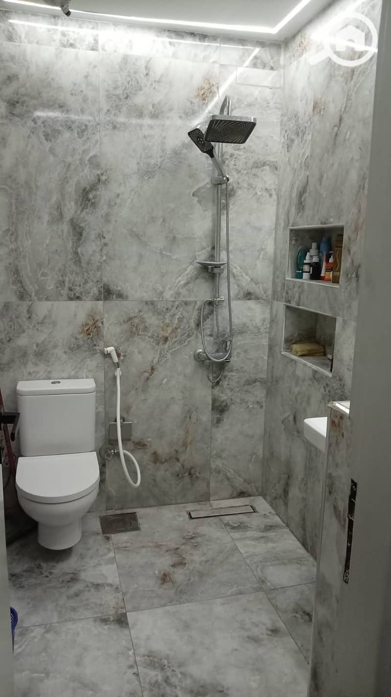 8 1001165390. jpg