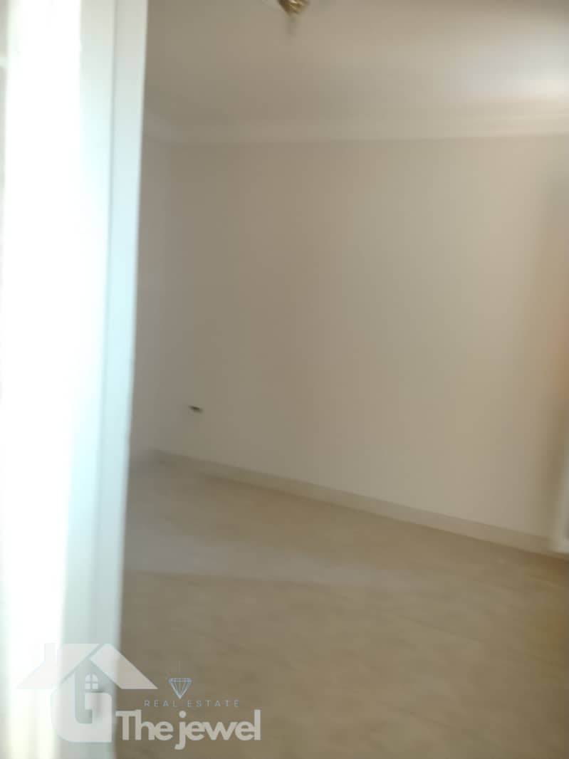 14 1000520873. jpg