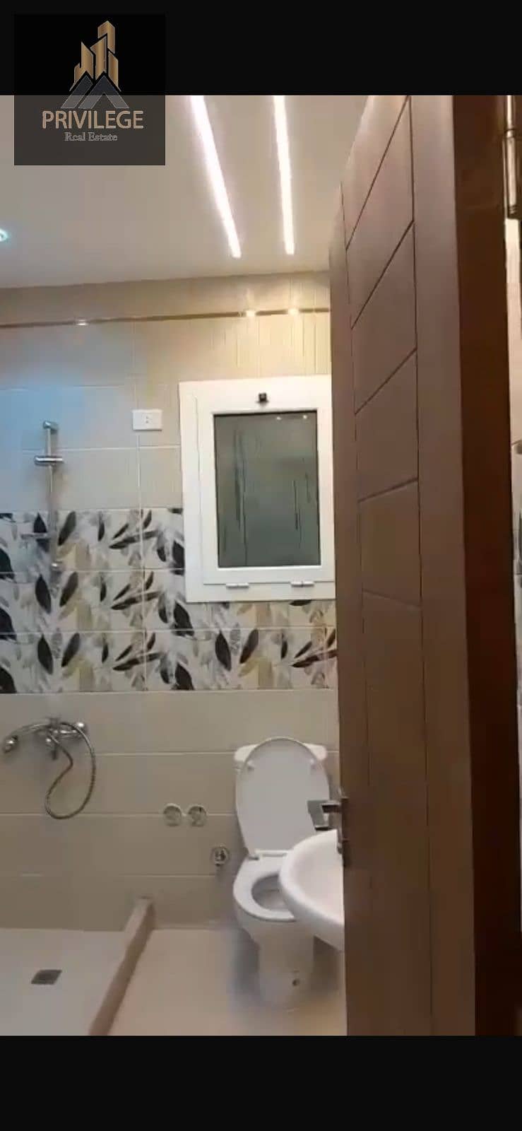 12 1000046203. jpg