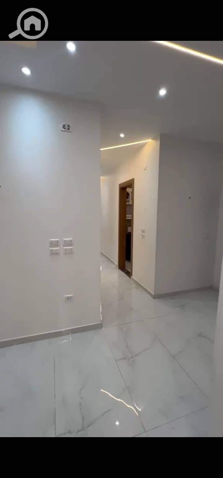 10 1000385089. jpg