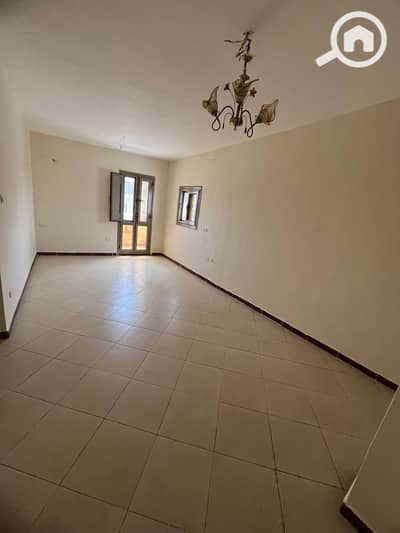شقة 3 غرف نوم للايجار في سبورتنج، الإسكندرية - 178798. jpg