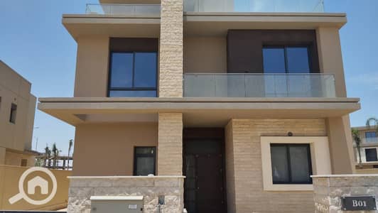 4 Bedroom Villa for Sale in Sheikh Zayed, Giza - WhatsApp Image 2026-09-05 at 2.01. 31 AM (2). jpeg