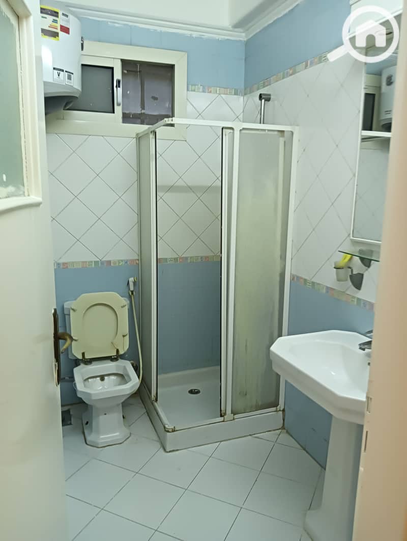 4 1000246350. jpg