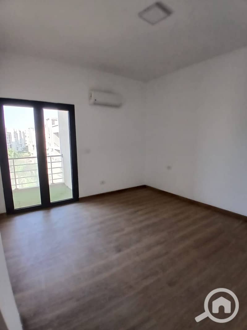 6 20e89892-109f-4852-abed-4debeda3d42e. jpg