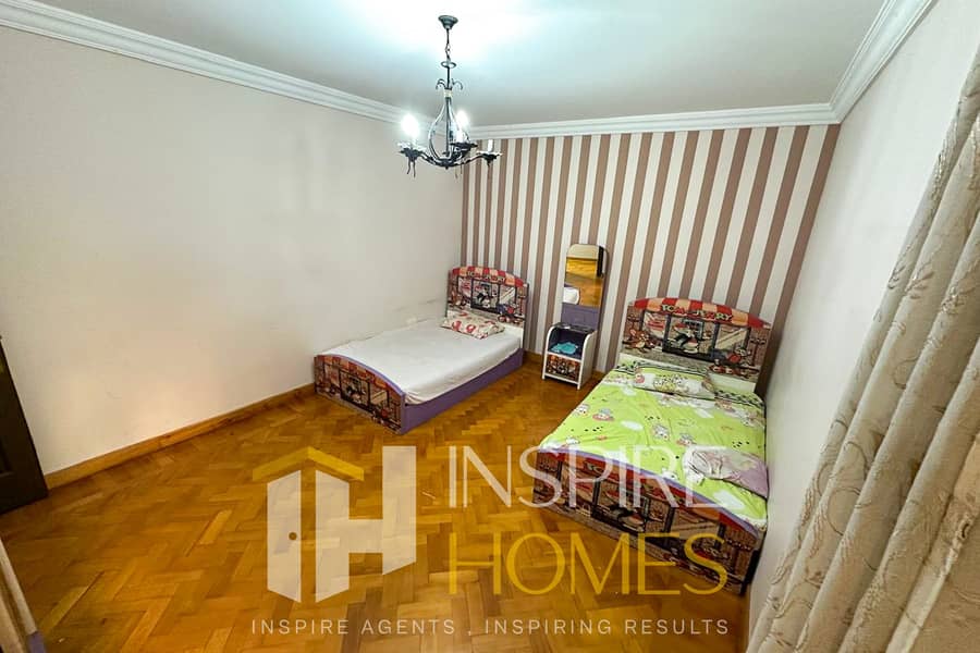 12 12. jpg