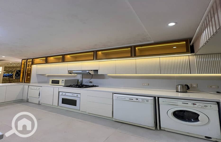 12 WhatsApp-Image-2025-03-16-at-1.17. 17-PM-2_1400x900. jpg