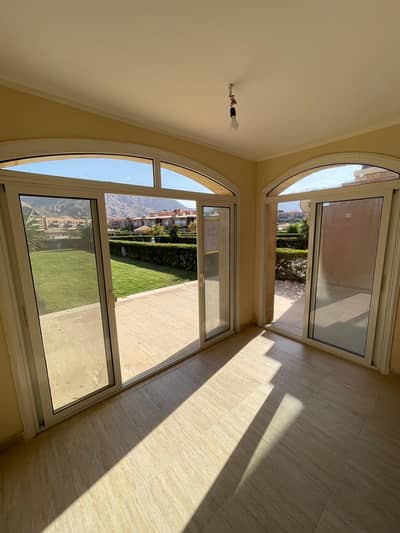 3 Bedroom Chalet for Sale in Ain Sukhna, Suez - Chalet & Garden Blumar Eldome Ain Soukhna شاليه بحديقة بلومار الدوم