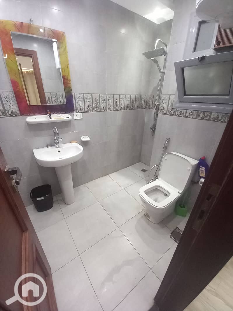 4 1000176503. jpg