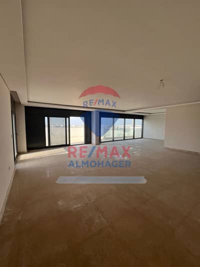 4 Bedroom Penthouse for Sale in Sheikh Zayed, Giza - WhatsApp Image 2026-09-03 at 19.50. 13 (2). jpeg