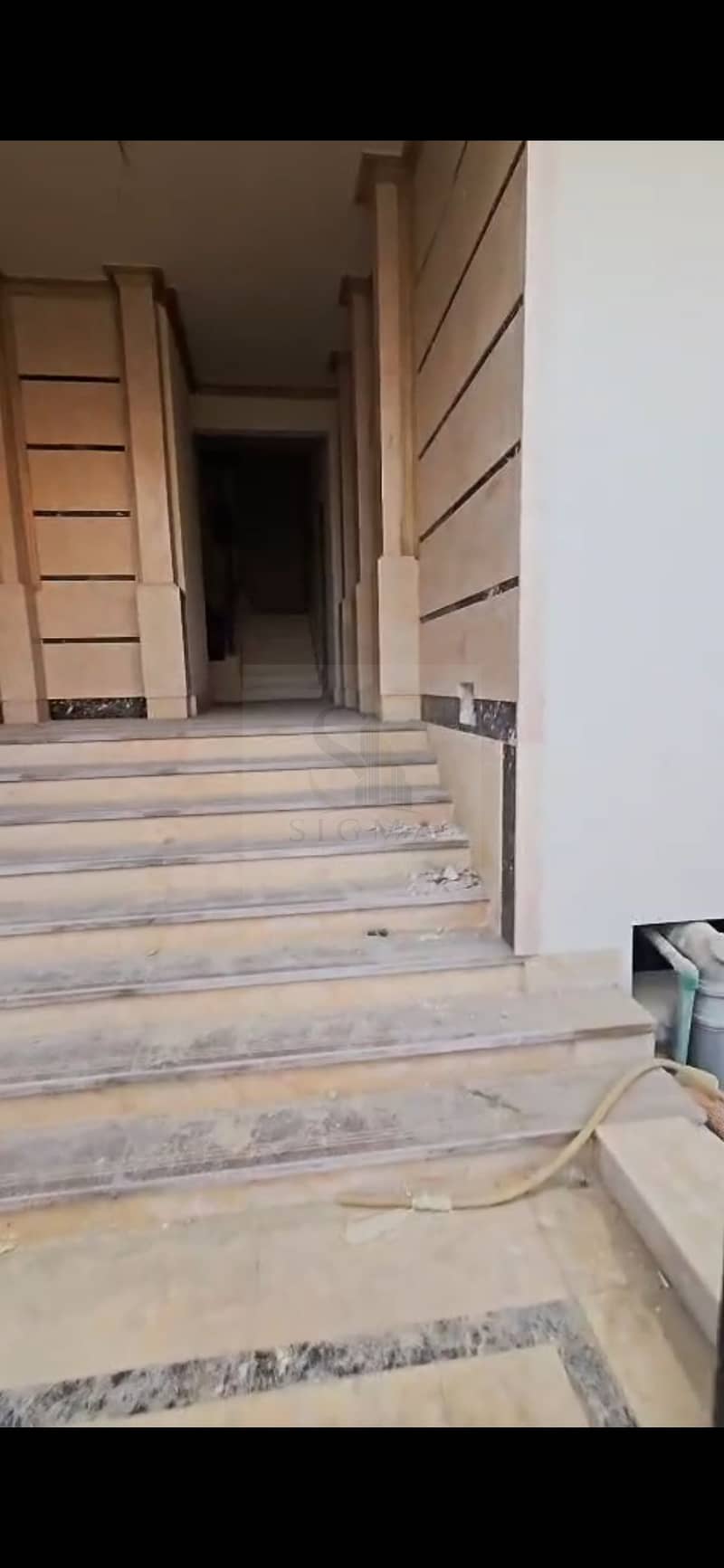 4 1000494780. jpg