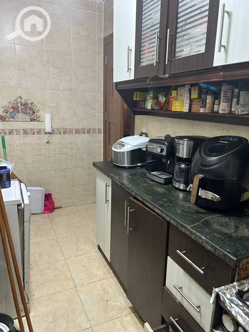 12 99bbd2ef-505d-4ccc-a027-681fe4de1c18. jpg