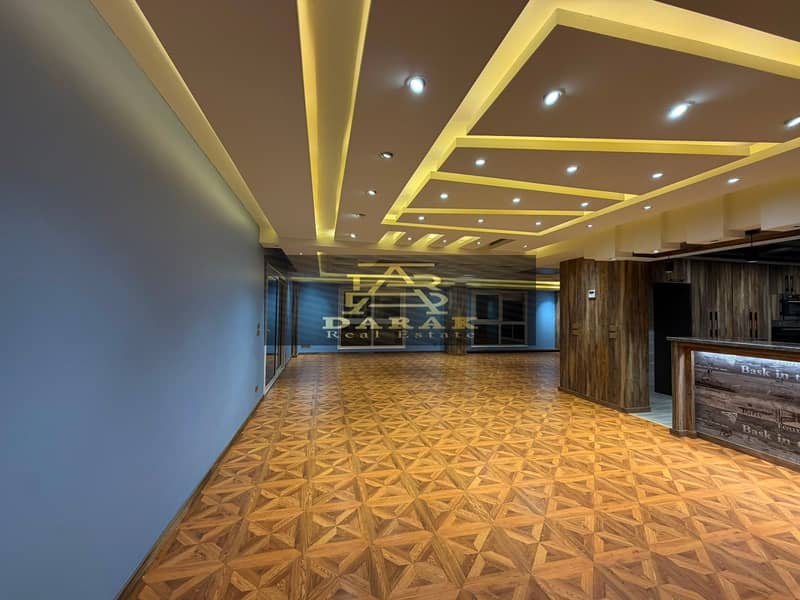 10 8664b22e-ecce-4f55-a65e-2305cef330e9. jpg