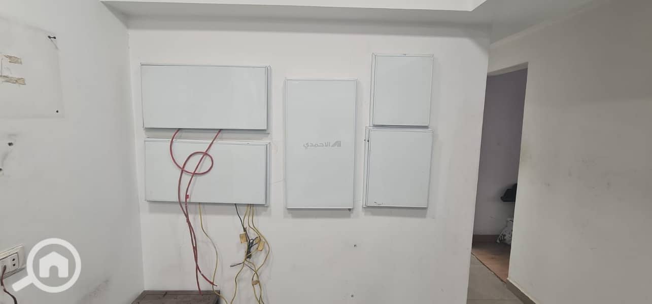 5 dd3de421-5826-46c3-a022-ae083bd343f9. jpg