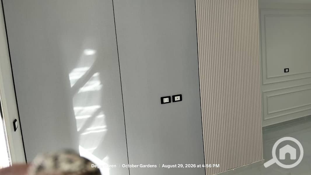 5 1000599211. jpg
