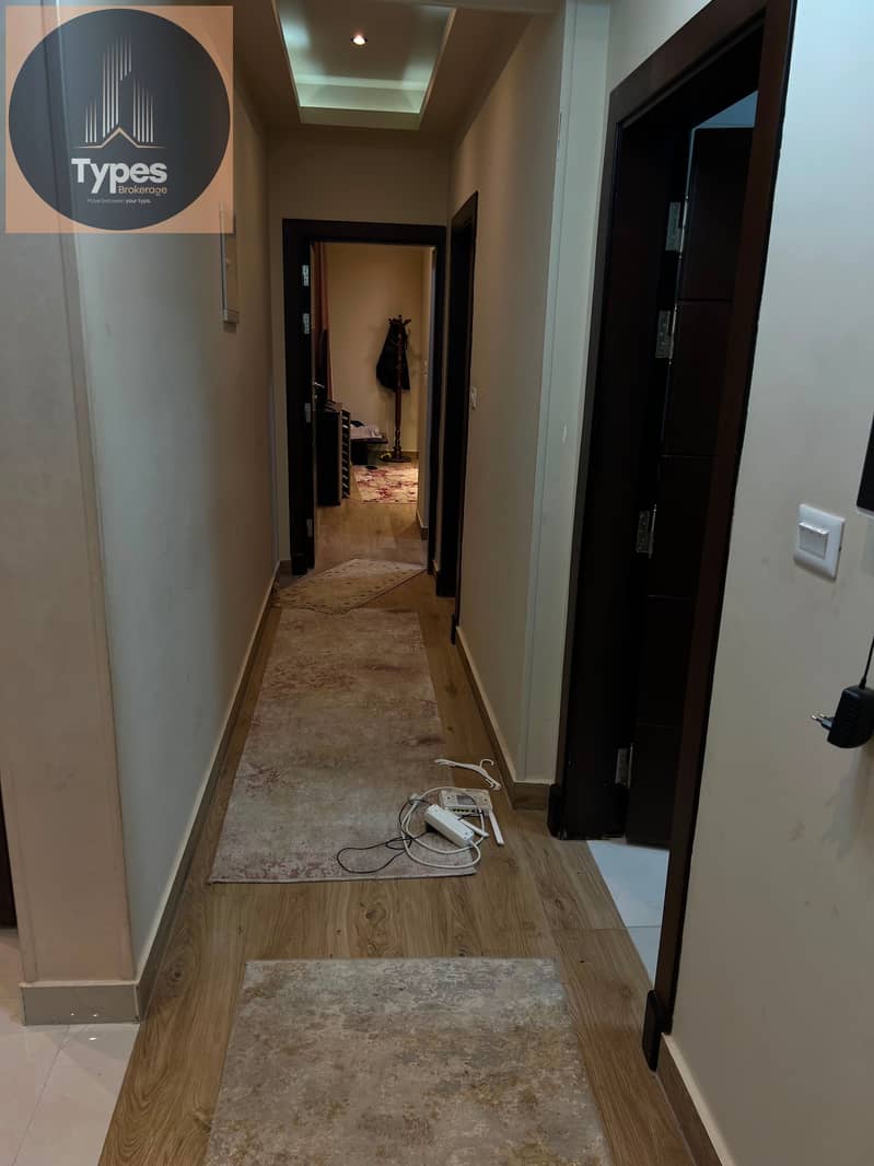5 d9582e2b-bee5-4fed-b8bf-98b4da0fbf1c. jpg